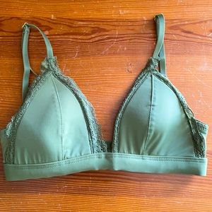 Lace-trim Bralette